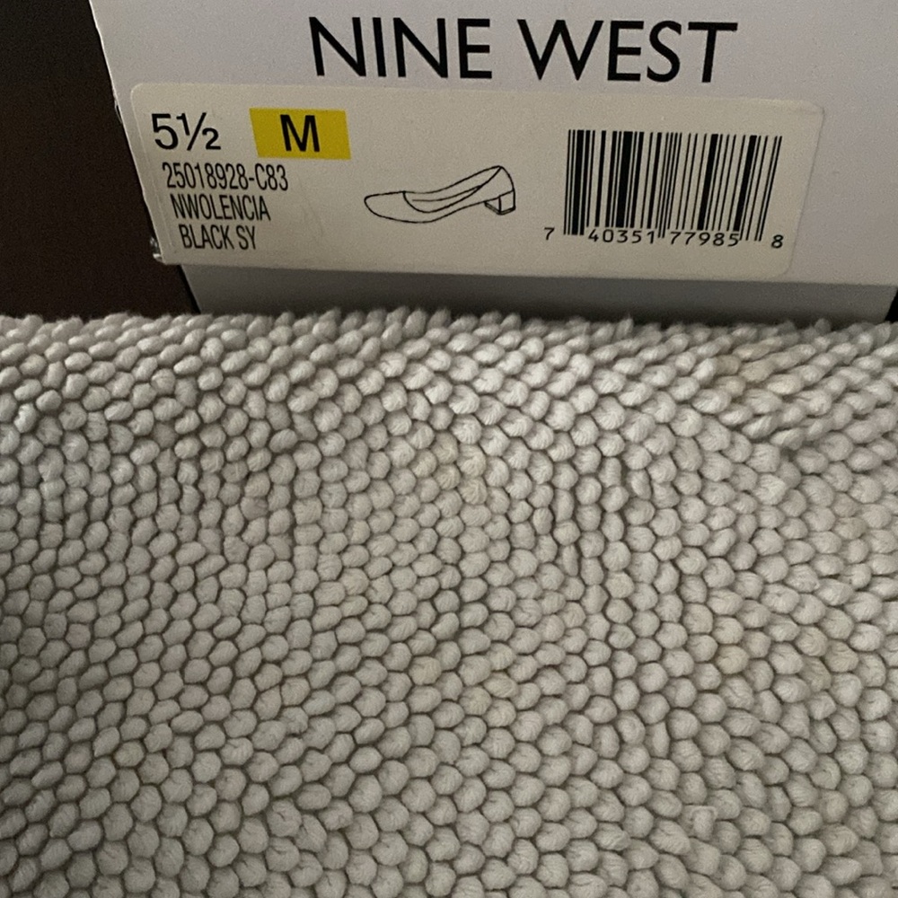 Shoes - Picture 2 of 5